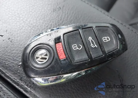 2013 Volkswagen Touareg Tdi Lux z USA, uszkodzony, nr VIN WVGEP9BP8DD003366